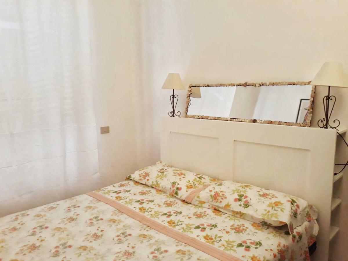 Villa Bilocale Il Geraneo à Villasimius Extérieur photo