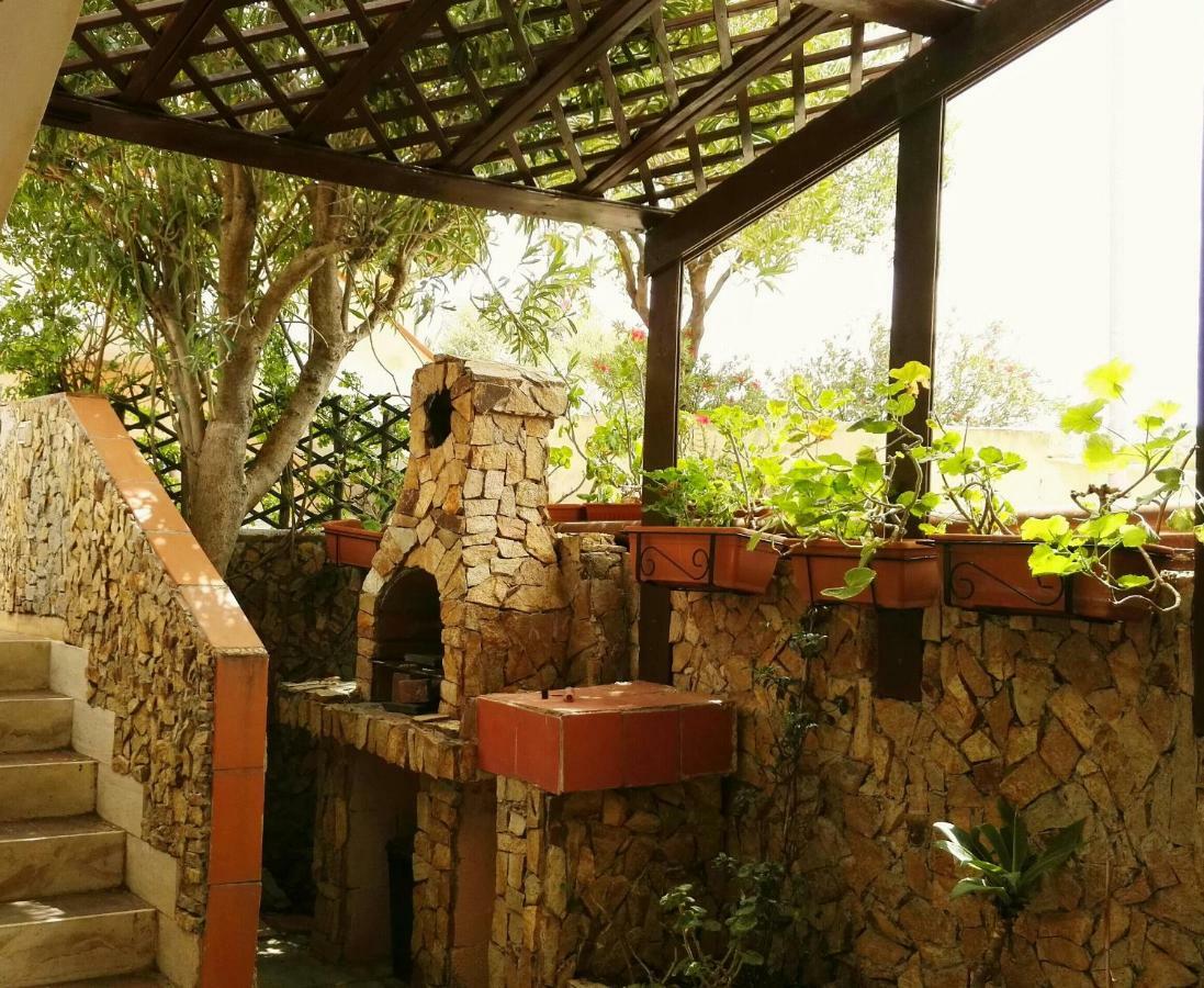 Villa Bilocale Il Geraneo à Villasimius Extérieur photo